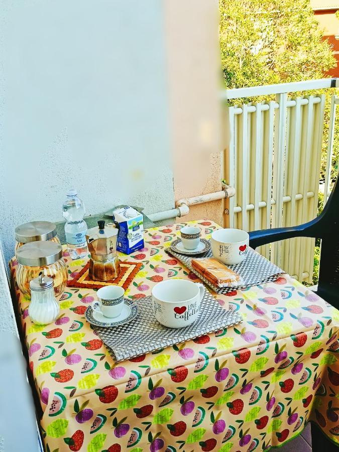 Marine Kiss Apartment Чивитавекия Екстериор снимка