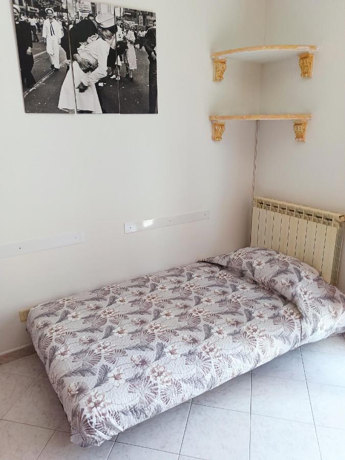 Marine Kiss Apartment Чивитавекия Екстериор снимка